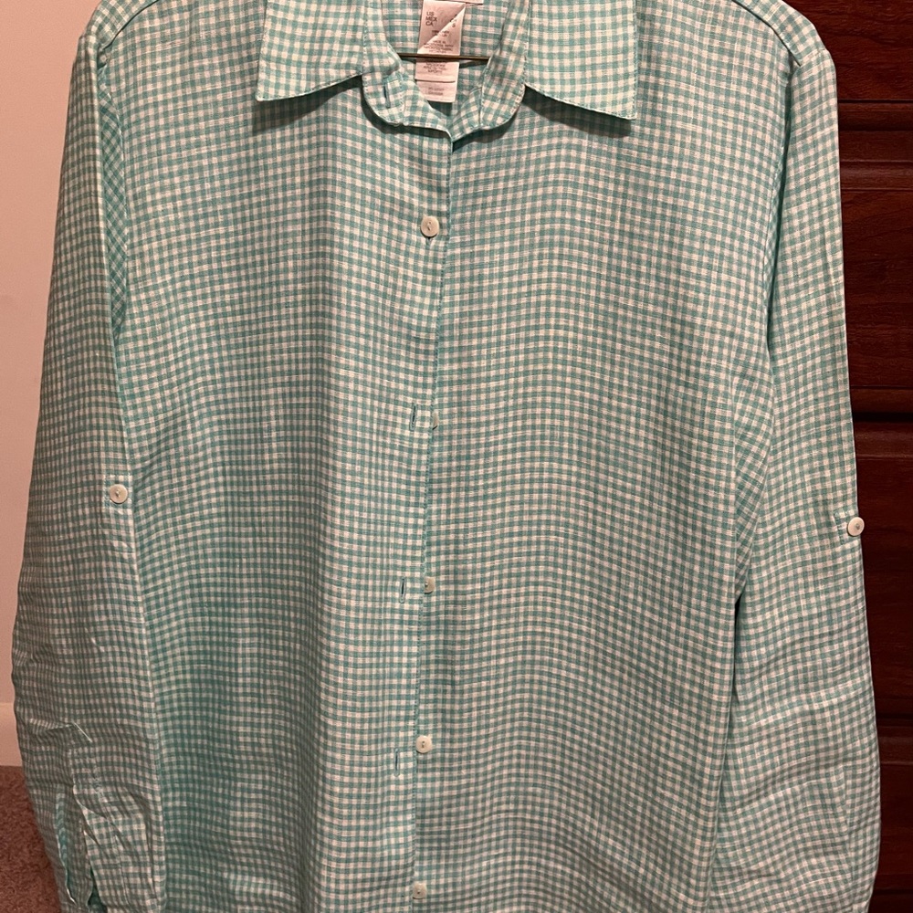 Liz Claiborne long sleeve button up shirt, size Small, aqua and white checked